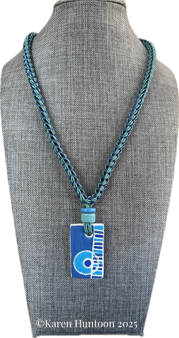 "****** Kusari Tsunagi Soutache & Satin Necklace with Handpainted Piano Blues Pendant"