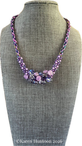 "******8-strand Jubilee Ribbon Kongoh Gumi Teardrop Focal Beaded Necklace" - Magical