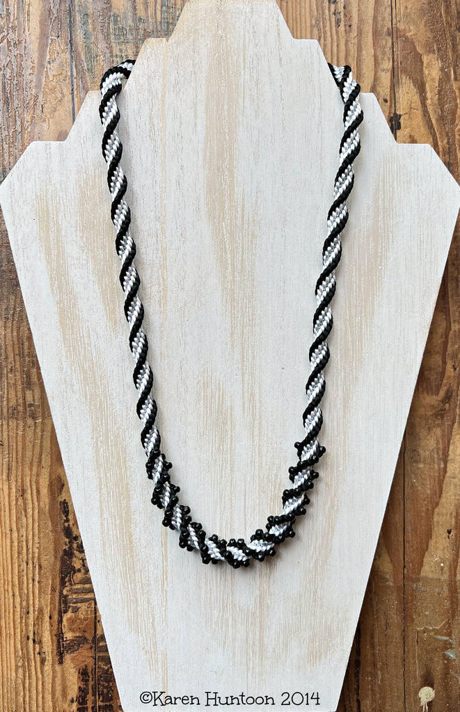 12-Strand Ridge Spiral Necklace Kit - Black/White/ Silver
