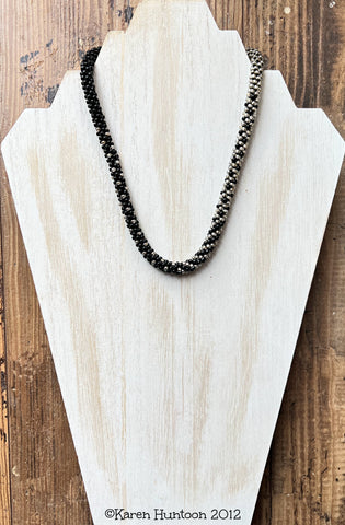 6/0 Beaded Blended Necklace Kit - Black & Silver