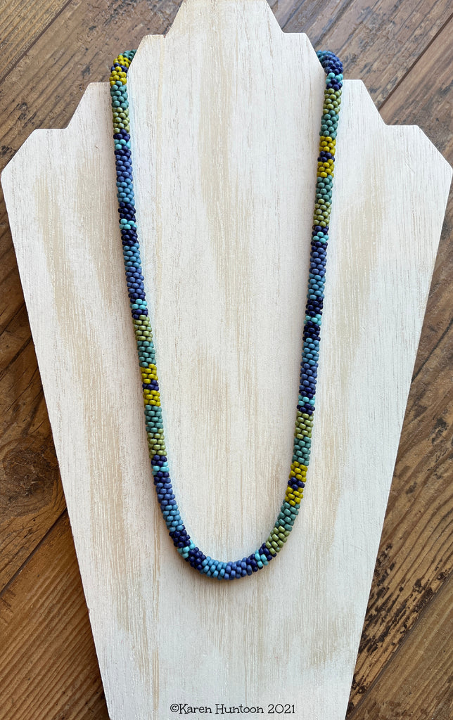"8/0 Beaded Colorblock Kumihimo Necklace" - Peacock
