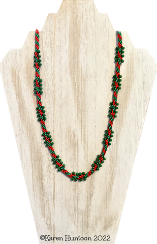"Edgy Cluster Bead Necklace Kit" - Holiday