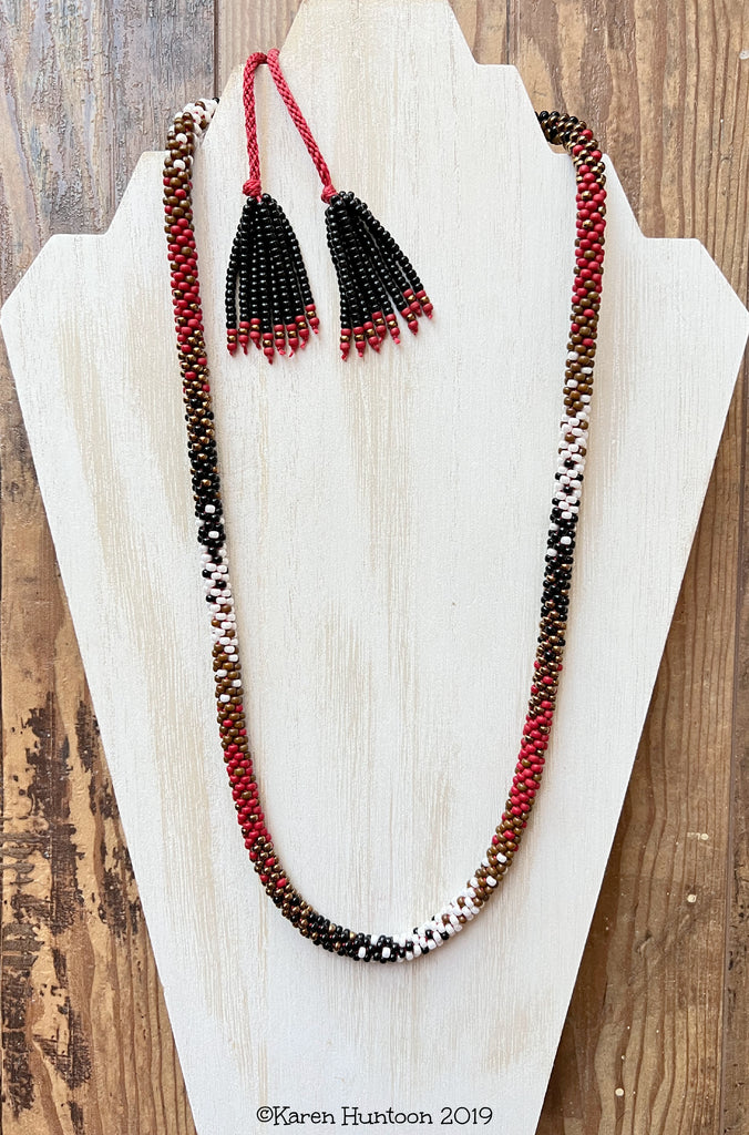 Kumihimo beaded necklace top