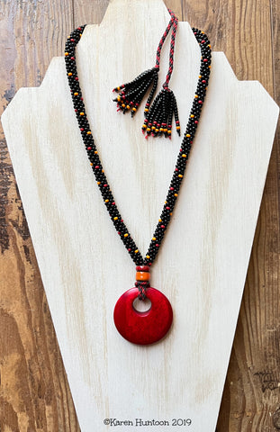"Beaded 8/0 Kumihimo Necklace Kit with Spot Design & Red Howlite Donut Pendant (B,R,K)